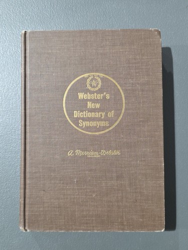 Dictionary synonyms - dictionary, of